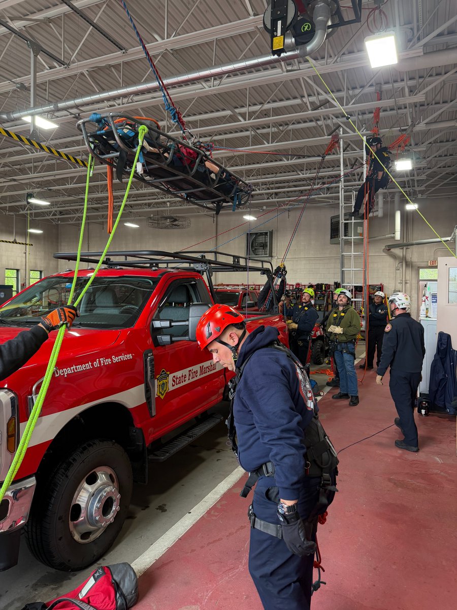 MassDFS's tweet photo. #TechRescue Tuesday: The Mass Fire Academy recently delivered its Rope Rescue Technician Course. Students expanded their individual rope rescue skills as a team while expanding their abilities to work as a team. Thank you to our instructors, support staff, &amp; #FallRiver FD hosts! https://t.co/ikPiFZkcad