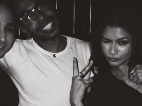 best of zendaya tweet media