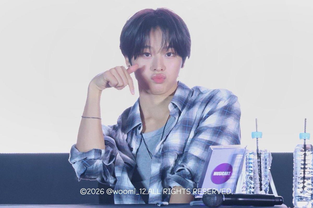 woomi_12's tweet photo. 260524 광주 공팬

👇 쿠잉♡

#리쿠 #RIKU #リク #NCTWISH https://t.co/0rl2ArO1Zc