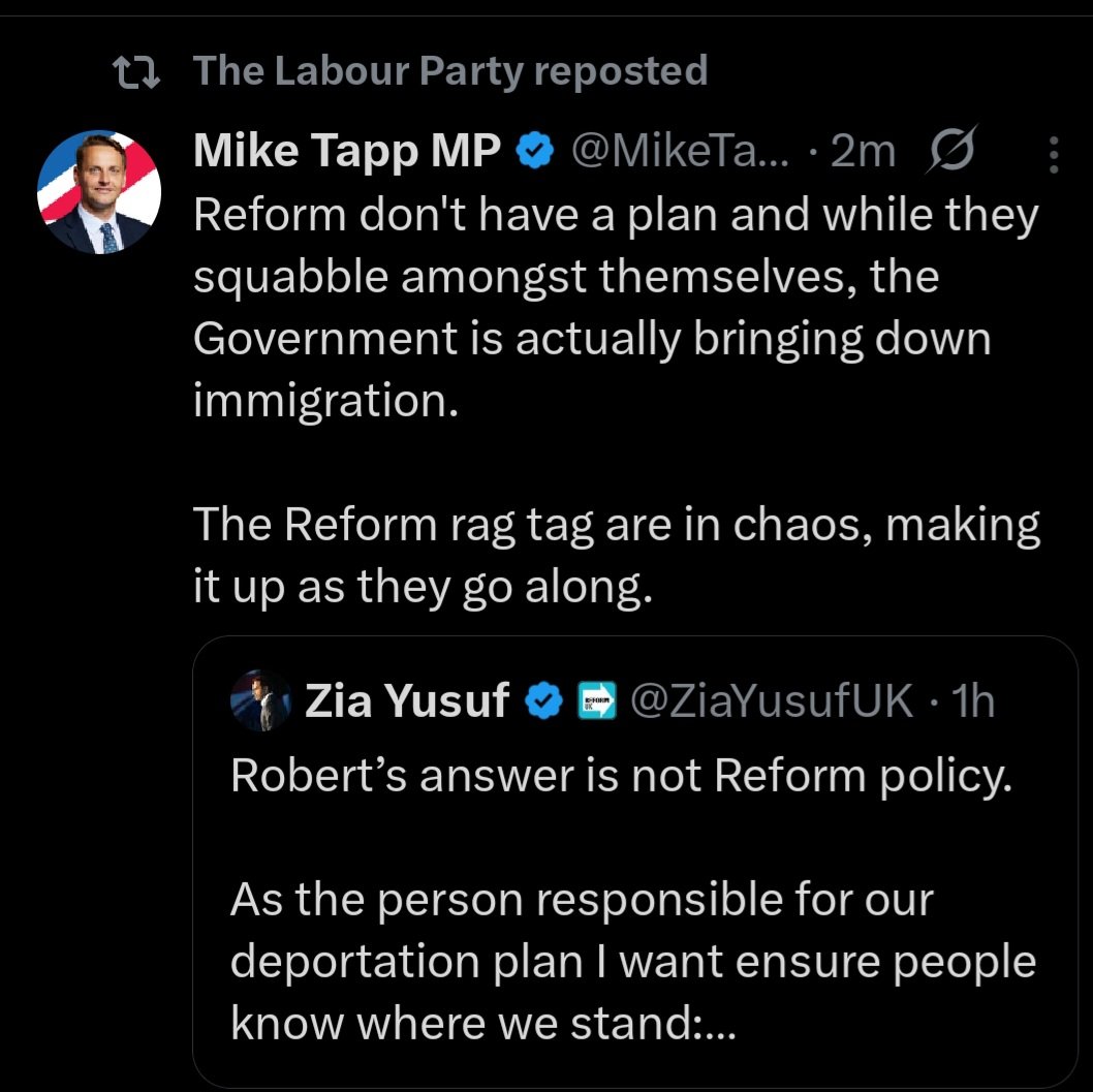 Far-Right-Floozy tweet media