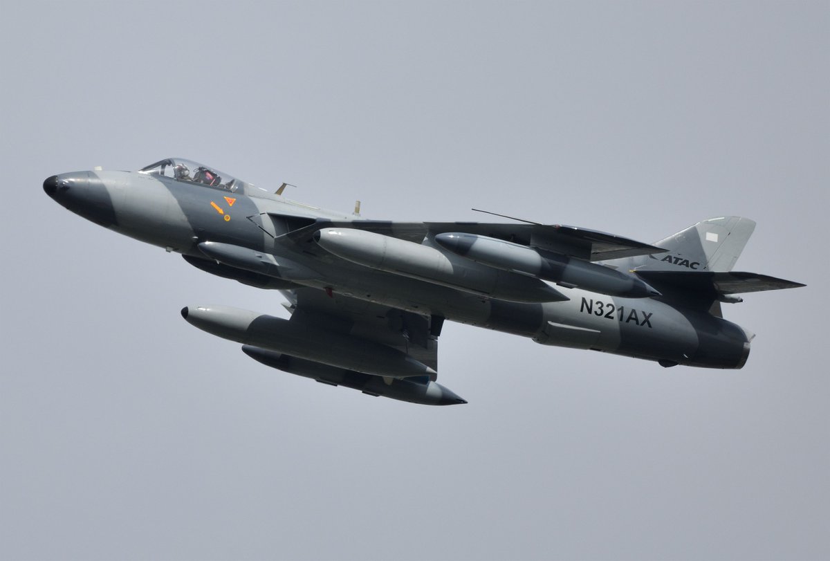 tomcat_alte's tweet photo. 本日の厚木基地です。
P-8を狙って北側のいつもとは違う所で待機。と思ったら19で離陸😭
しかし今日は予想外の機体が撮れて良かったです😃
まずはホーカーハンター!いきなり爆音でビックリ!😅
そして久しぶりにアイボリーが!😃
結果、良かったのかな?😅
#厚木基地
#ATAC
#HawkerHunter
#Mk58
#US2 https://t.co/Bp5Ha2XSz9
