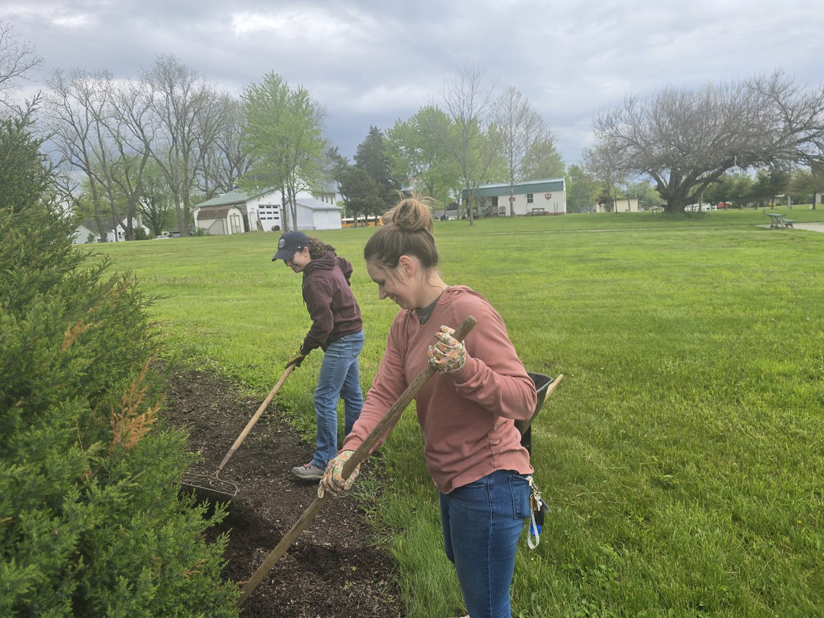 Indianapt's tweet photo. For IPT’s day of service 2026, our Carroll Road &amp; North Clinton clinic teams spent that afternoon volunteering at Huntertown Family Park doing some landscaping work.

We’re grateful for the opportunity to give back to spaces that help bring people together across NE Indiana. https://t.co/20tIKRcA2G