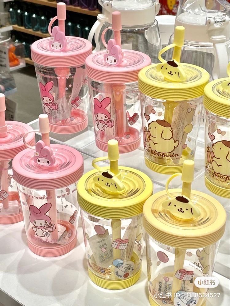 sanrio daily ✨ tweet media