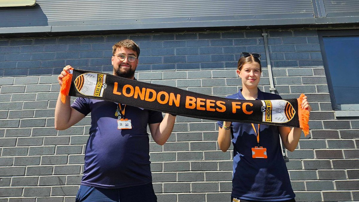 London Bees 🐝 tweet media