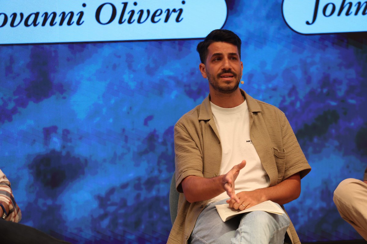 wearegoe's tweet photo. @JMAizega @bculinary @Mugaritz 💬El encuentro ha concluido con mesa redonda moderada por John Regefalk de #GOeTechCenter junto a chefs italianos Ciro Scamardella y Giovanni Oliveri, quienes han reflexionado sobre qué significa innovar hoy en gastronomía y los retos del futuro culinario #ChefsforInnovation #GOe https://t.co/nk8899Slij