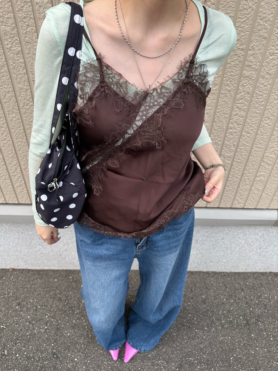 m__m916's tweet photo. 服、♪🌷
6/5 12:00~ zozotown販売のドットボストンバッグ🍪
#pr #unblend https://t.co/xtRHuyj4Fq