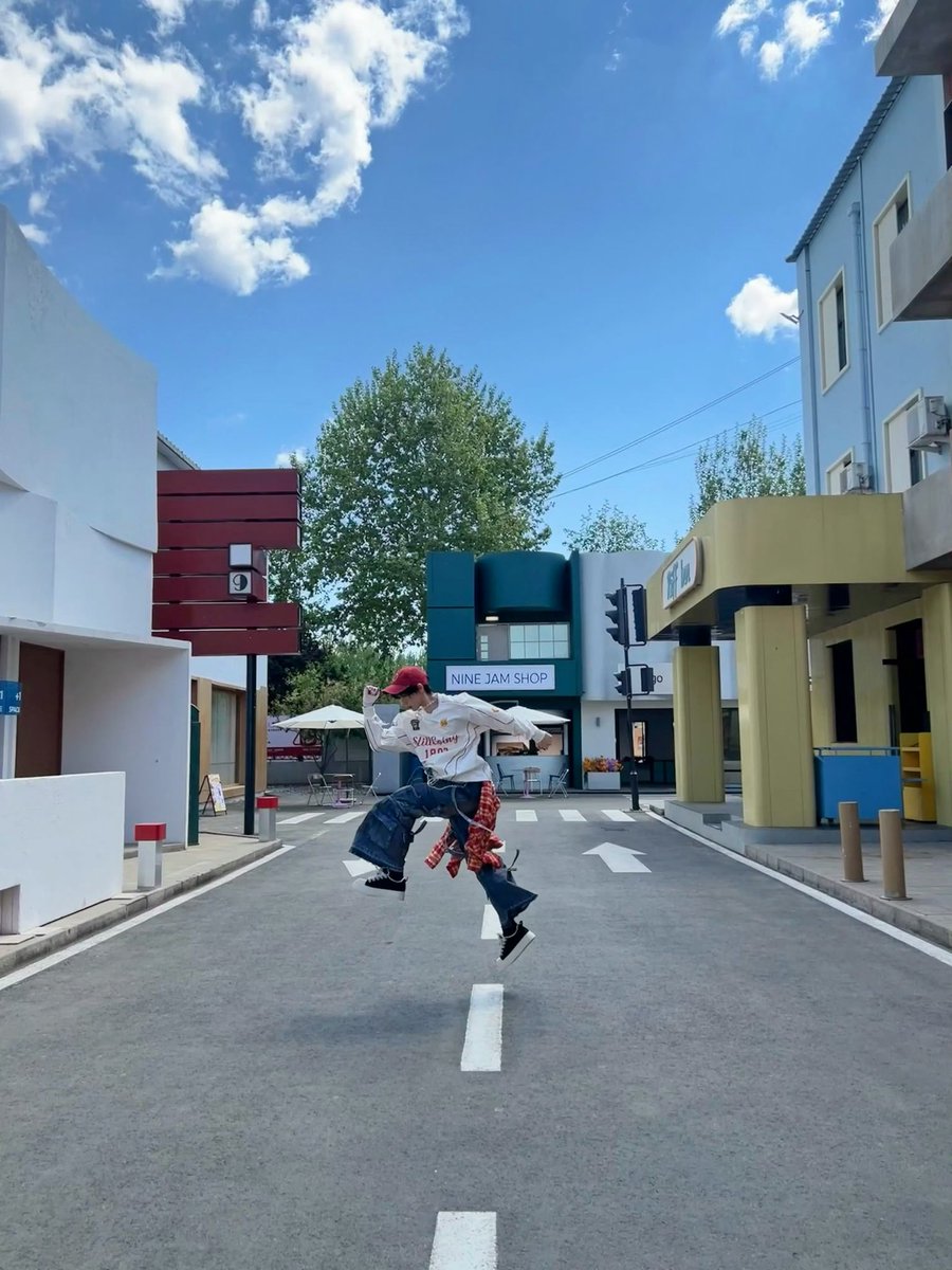 Pimchan75454126's tweet photo. 26.05.2026 | #高卿尘Nine • weibo

#นายท่านกรชิต #NineKornchid
#GaoQingchen #高卿尘Nine 
#Nineshappiness #GiveMeFive https://t.co/GvwoP5eLvC