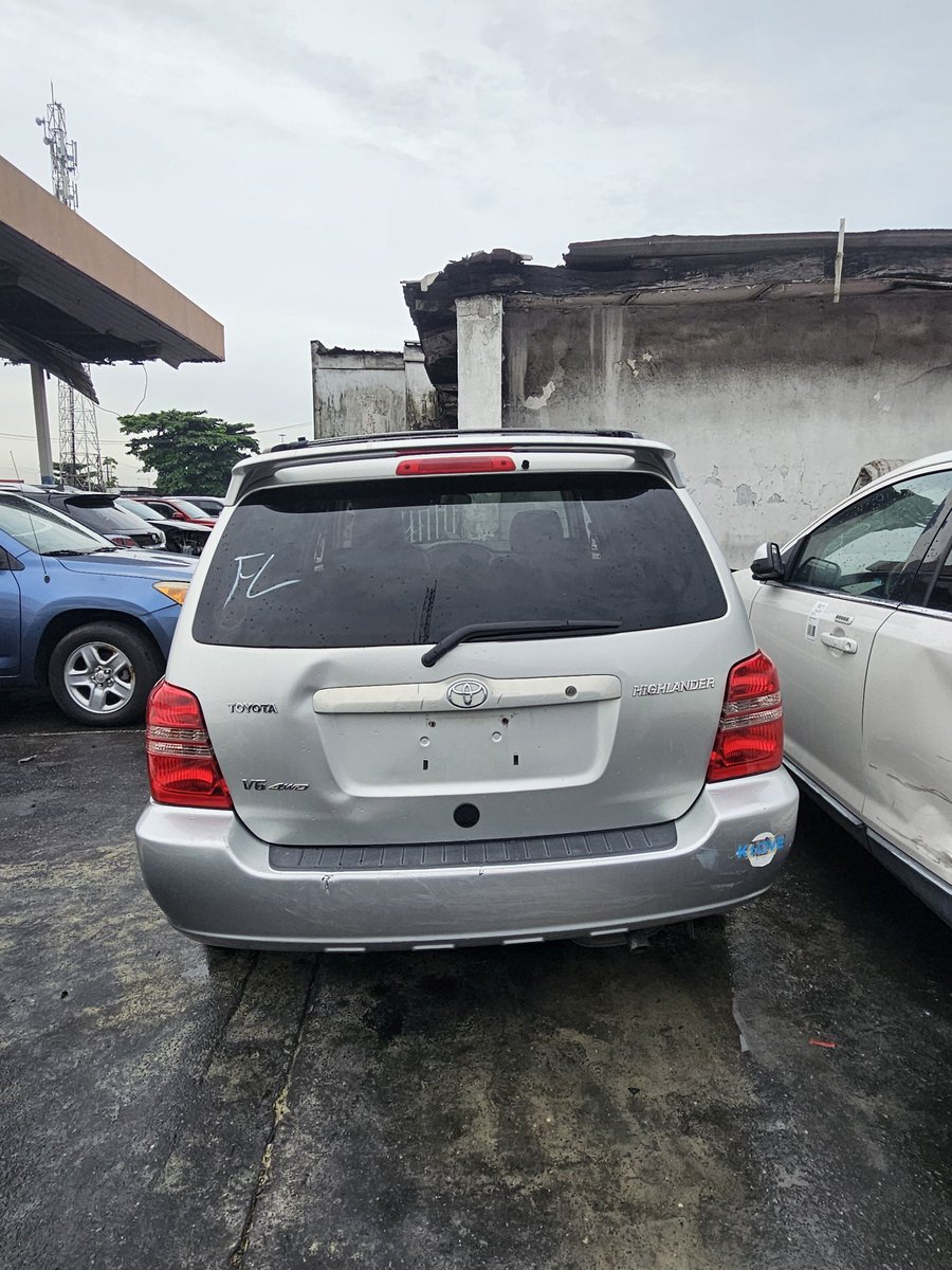 Clear_It_9ja's tweet photo. 2003 Toyota Highlander out of the port.

#ClearingAgent https://t.co/i4Y46Ukj05
