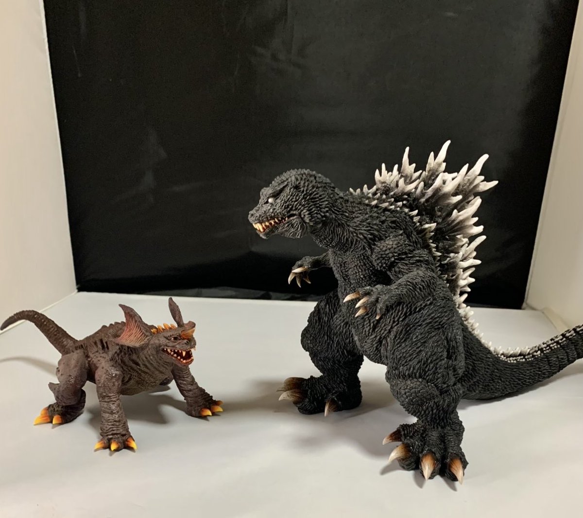 海豹屋 ゴジラ GMK版 ガレージキット Yahoo!オークション - 美品 海豹屋 [ゴジラ・モスラ・キングギドラ 大
