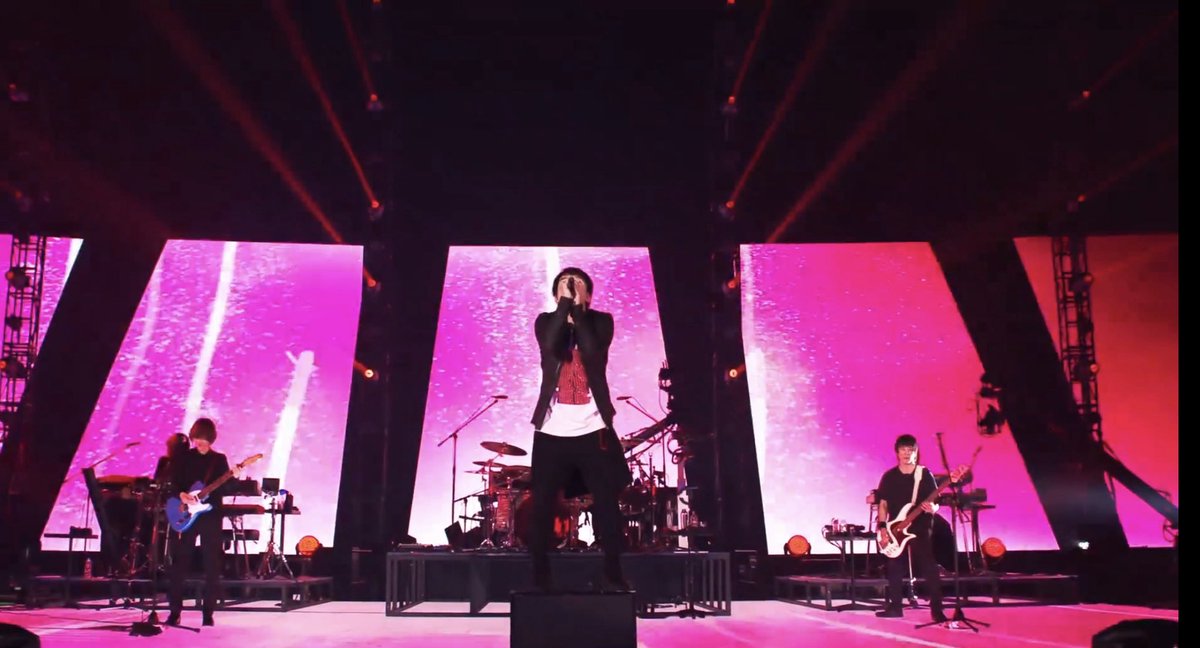 fantasy_Over's tweet photo. 2019.05.26
Mr.Children DomeTour 2019
Against All GRAVITY

令和になって初めてのMr.Childrenのライブ
初めて生で聴いたCANDY、SUNRISE、Preludeの衝撃は忘れない https://t.co/tfd61QYBpu