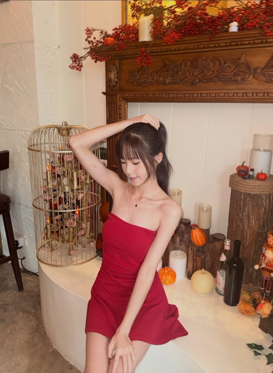 youmo44's tweet photo. 生日啦！你要送什么礼物给我呀🥰 https://t.co/gRlBLFNcyF