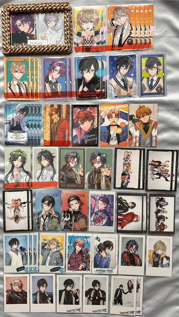 gim6f's tweet photo. 交換 譲渡 にじさんじ 3SKM VOLTACTION すぷれあ Oriens Dytica ROF-MAO 周年 チェキ カード

譲：画像1-3

求：https://t.co/t4oPQGP1cC

郵送
R⇄R、N⇄Nでの交換
青線は比率違い◎
赤線は同種交換or💝との交換のみ

お気軽にお声掛けお願いいたします🙇🏻‍♀️ https://t.co/KM5B1EhWwb