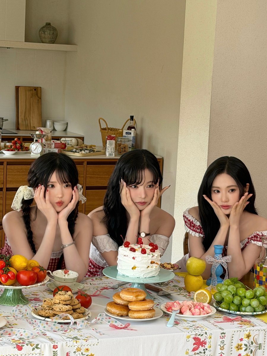 fromis_9 [프로미스나인] tweet media