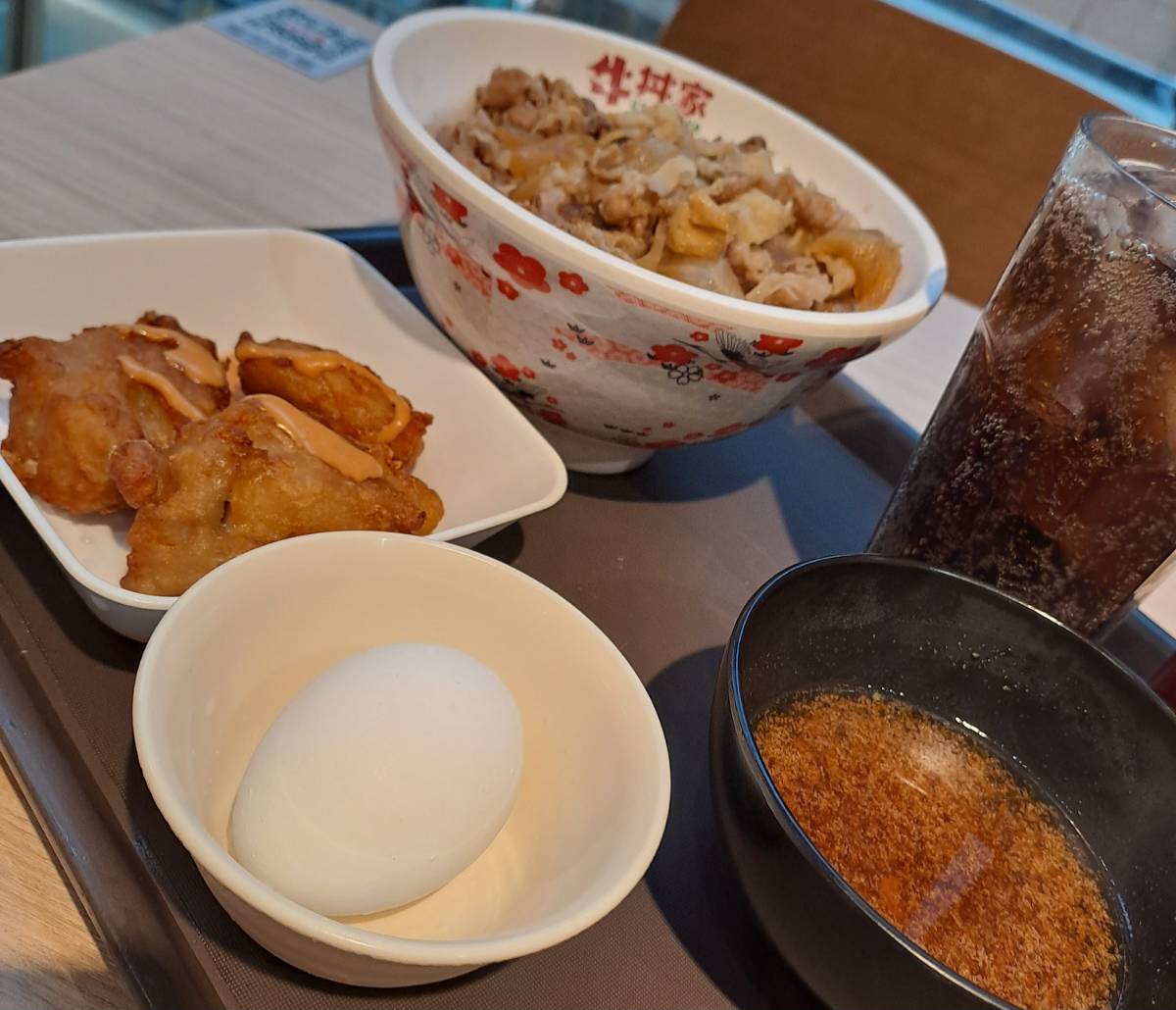 adaw141's tweet photo. Gyudonya offers flavourful and highly affordable Japanese beef bowls🐮🍚
屯門／旺角／灣仔 #牛丼家 嘅牛肉飯性價比真係好高👍
#YellowEconomicCircle 
#黃色經濟圈 https://t.co/E5EbxWTBh1