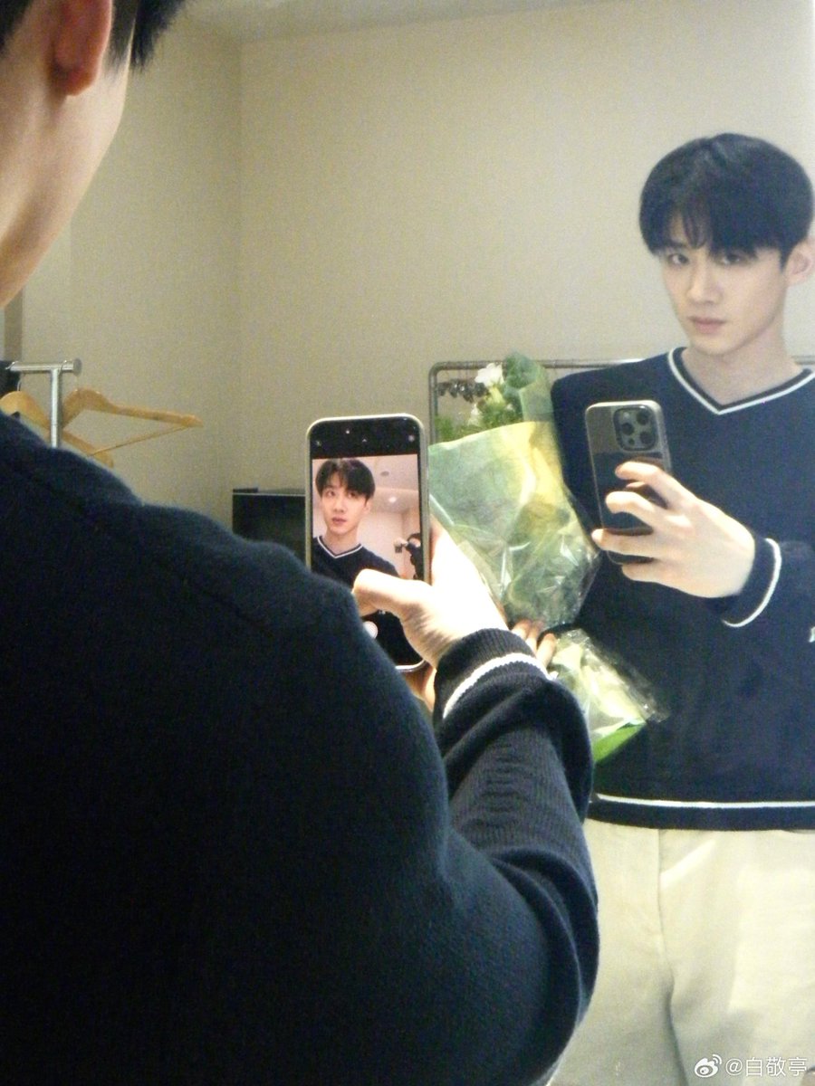 hourly bai jingting tweet media