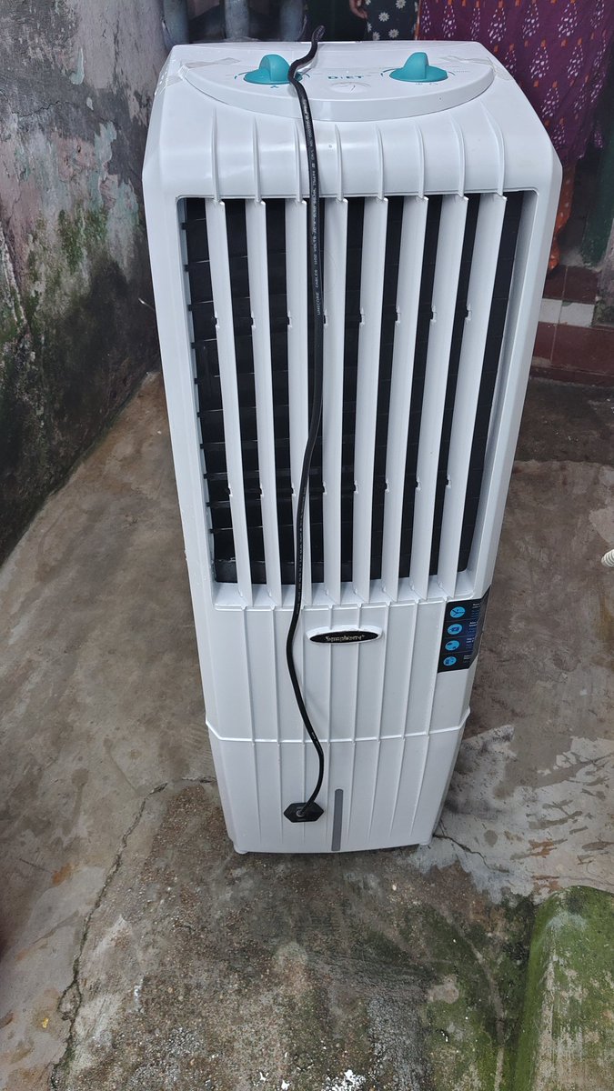 Tvknetwork's tweet photo. @Flipkart I have been struggling to this day since I bought this product. They won't refund me for this product. They won't even come to my house to fix this product.I bought something on Flipkart and lost my money. Now Flipkart has become the number one cheating flatform https://t.co/bQWrv1dbWh
