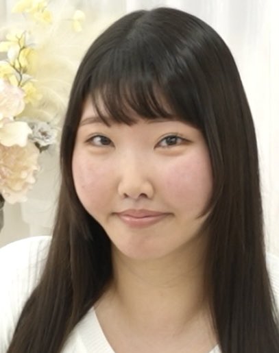 mah_HS2's tweet photo. ももせももさん、最初の頃と比べて顎のライン変わったよなー。削ったのか痩せたのかどっちなんだろうか。
プラスサイズモデルが好きな人って基本的に丸い方が好きだし私はもちろん丸い方が好きです🥰
ちなみにファンティア初期から会員で大ファンです🥰 https://t.co/UxV4ZTxPqC
