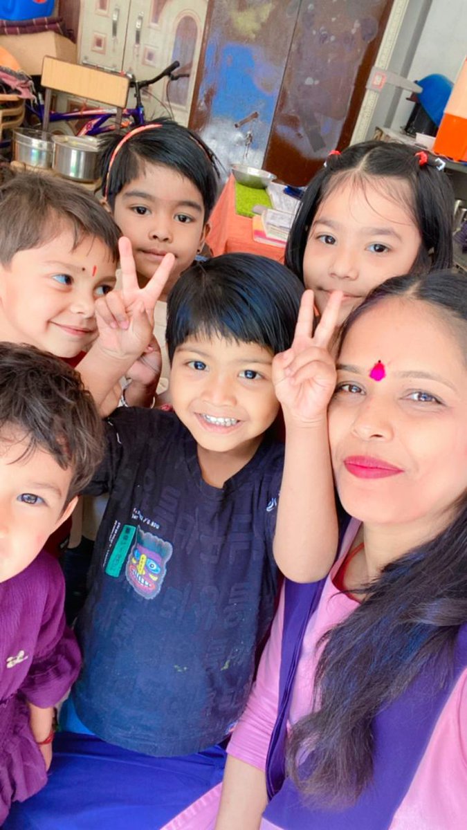 dwcdmp's tweet photo. आंगनवाड़ी के बच्चों को खेल-खेल में पढ़ाने, उनके संपूर्ण विकास के लिए  छिंदवाड़ा - परासिया की #AWW पूनम चौरसिया के अनूठे प्रयोग
Read More: https://t.co/E2O3QHu08b
visit : https://t.co/qHZz5dCZXW https://t.co/yYZu7hf7ve