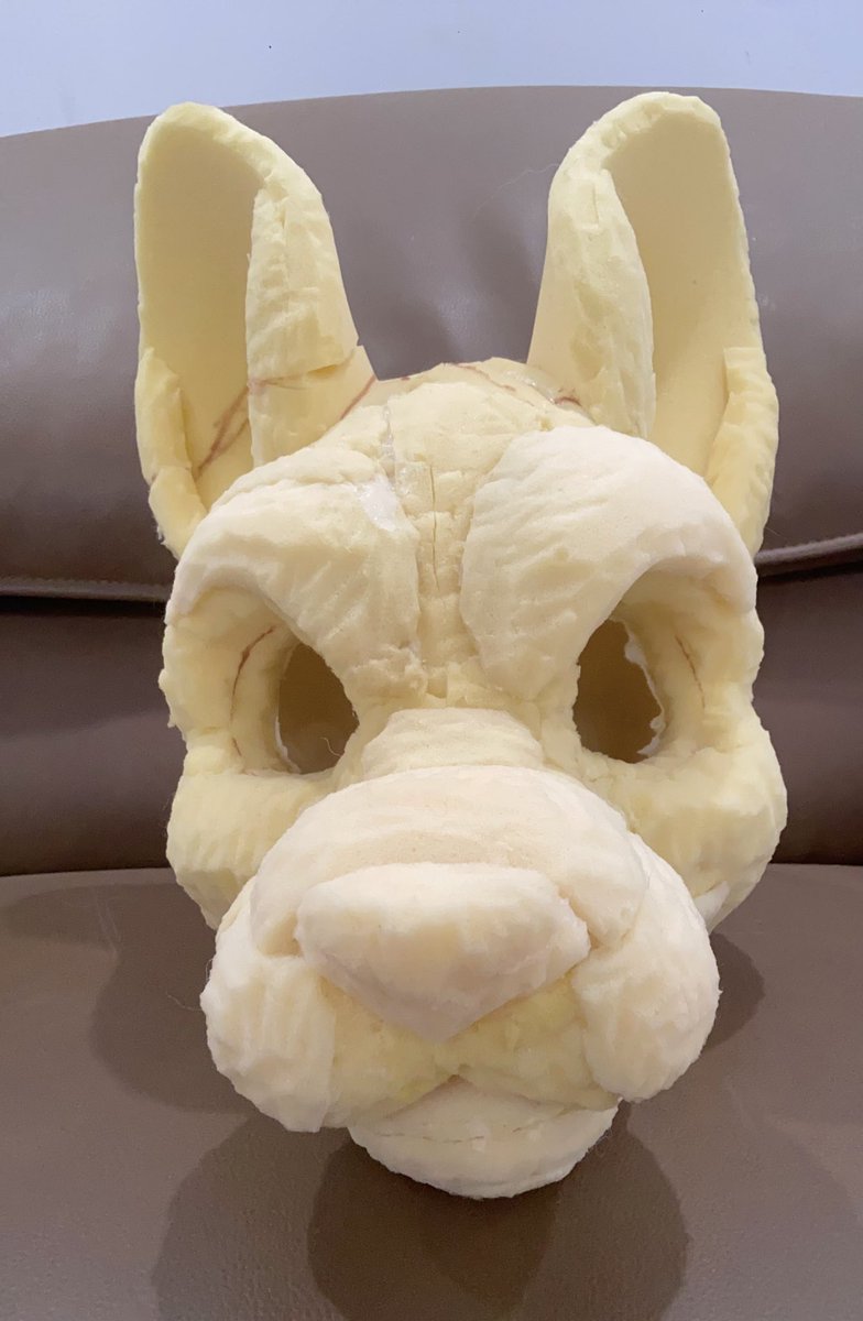 Baoshiqi's tweet photo. 古法手搓美系海绵头

#FursuitFriday 
#FursuitEveryday 
#fursuiter 
#fursuit
#furry https://t.co/BC8Q8VB8TK