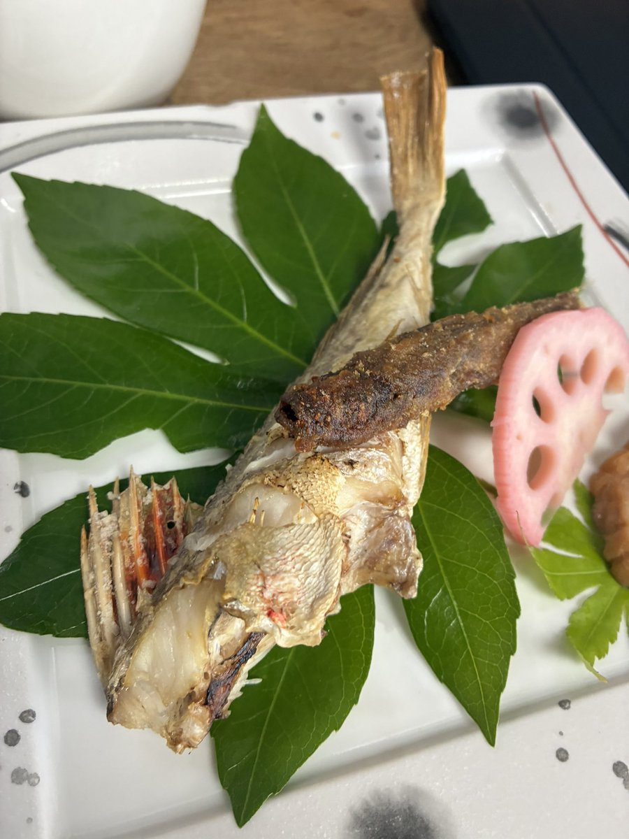 LHykyo's tweet photo. 北茨城市食彩太信。
茨城県に長年住んいて初めてあんこう料理？あんこうのどぶ汁料理のフルコースを食べました。あんこうの旬は2月〜5月末まで。 https://t.co/TMXPpK4dhg