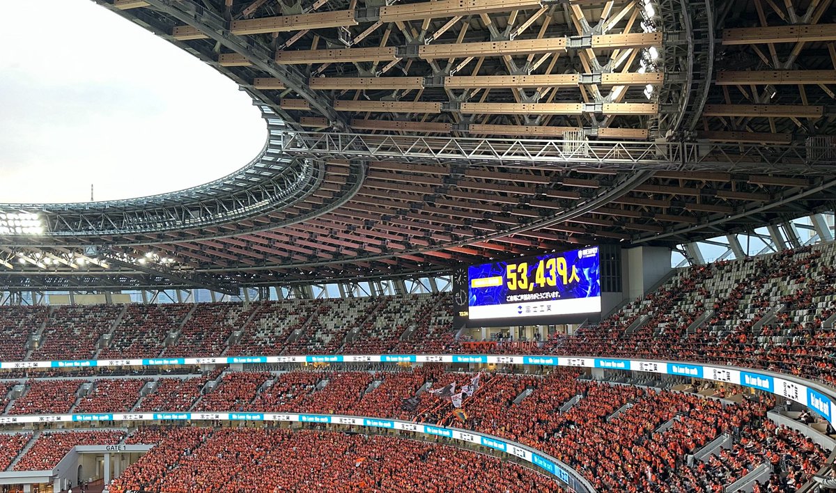 Eespulpul's tweet photo. 100年構想リーグ⚽️
西だからあまり行けないと思っていたけど5回行けてよかった🧡
残るはプレーオフ！最後まで応援します！ https://t.co/TJLbBLOxd0