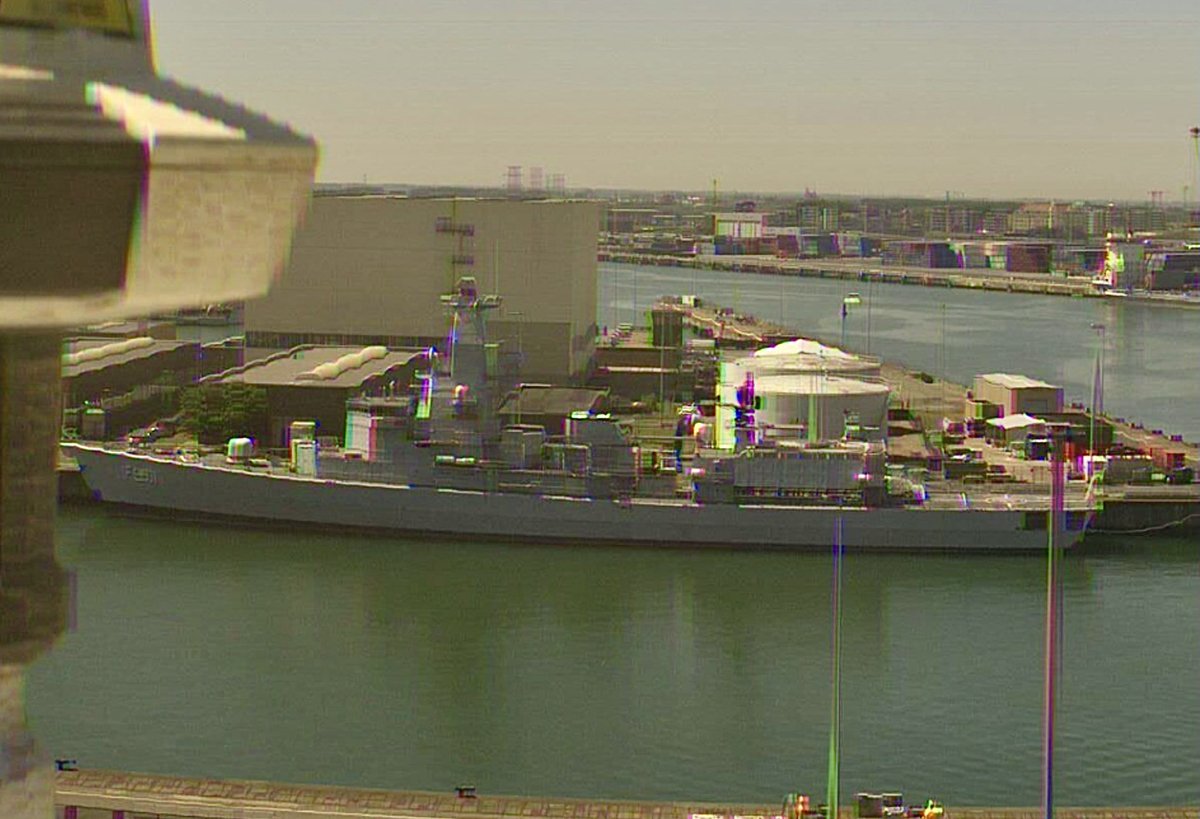 WarshipCam tweet media