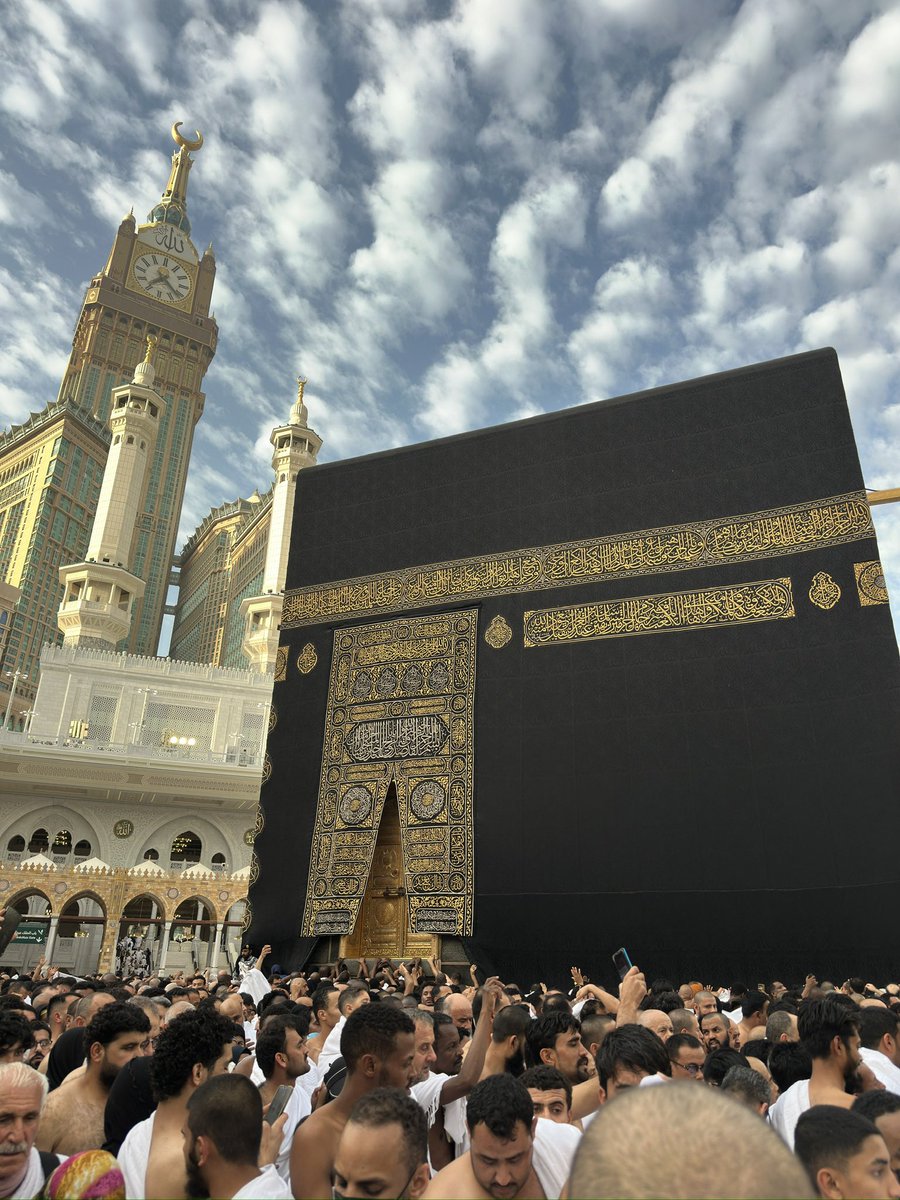 d7omlh's tweet photo. ورد عن النبي ﷺ قوله: « خَيْرُ الدُّعَاءِ دُعَاءِ يَوْمِ عَرَفَةَ ، وَخَيْرُ مَا قُلْتُ أَنَا وَالنَّبِيُّونَ مِنْ قَبْلِي : لَا إِلَهَ إِلَّا اللَّهُ وَحْدَهُ لَا شَرِيكَ لَهُ ، لَهُ الْمُلْكُ وَلَهُ الْحَمْدُ ، وَهُوَ عَلَى كُلِّ شَيْءٍ قَدِيرٌ ». https://t.co/n2Davkp2HH