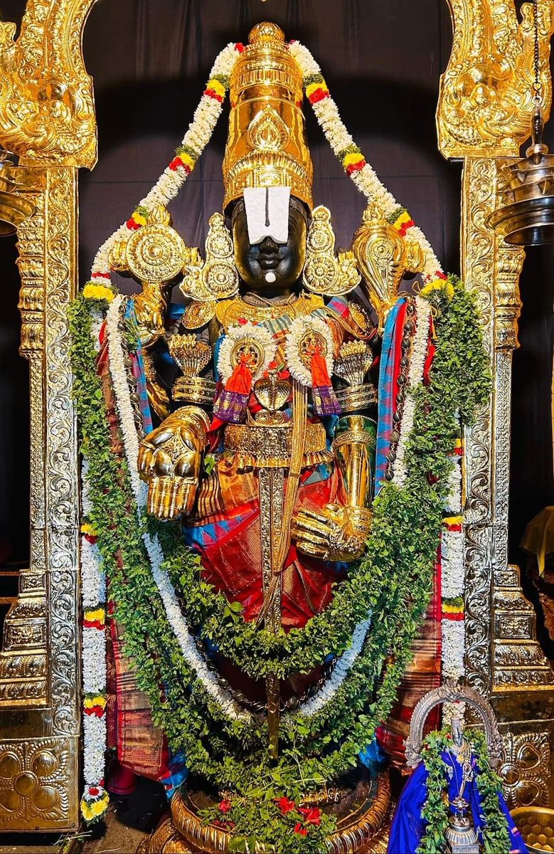 VishnuDevotees's tweet photo. Om Namo Venkateshaya ! 🙏 

#OmNamoVenkateshaya #VishnuDevotees https://t.co/0mlcVBJwmm