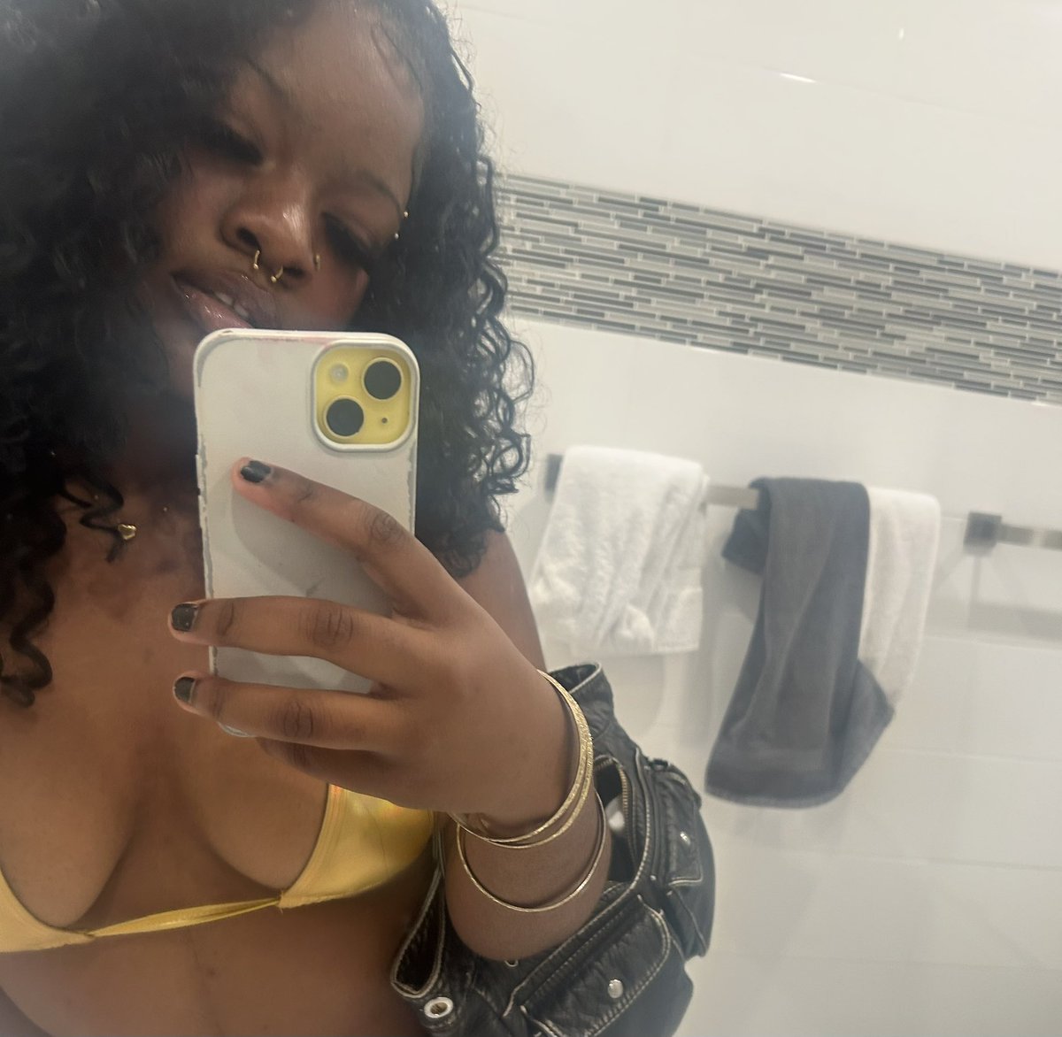 fmaleweezyy's tweet photo. 🍯 https://t.co/eEWpaRNzod