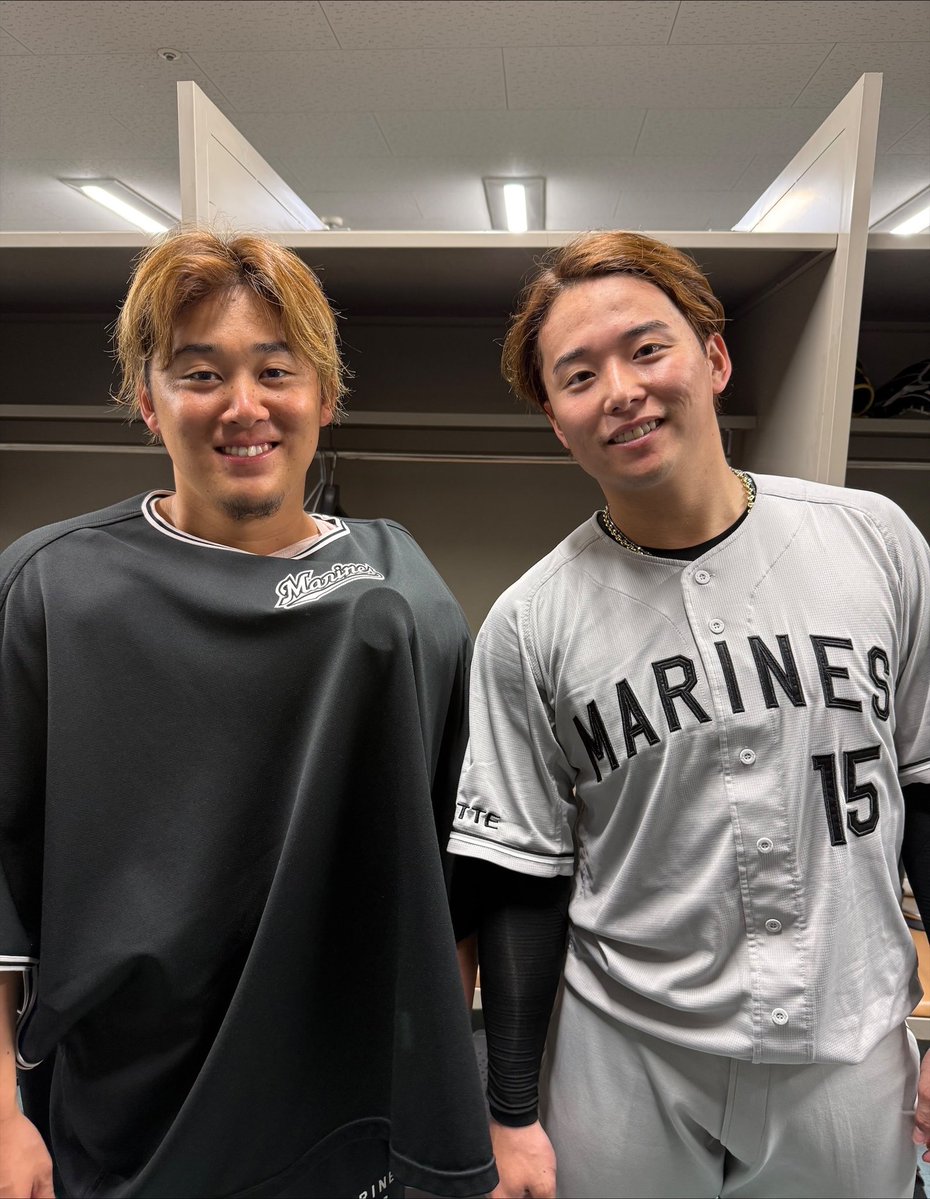 8回、9回を抑えたのはこの2人。 ナイスピッチングです！ #chibalotte