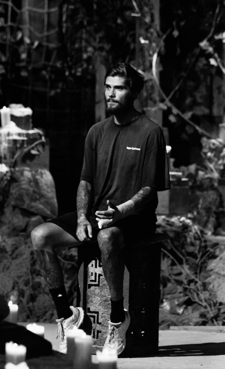 EmelSah57006739's tweet photo. İllaki şampiyon kupayla olmaz karekterinlede olursun gerçek şampiyon uzun adam🦅❤  @barismrtyagci  #bmyfc #barismuratyağcı https://t.co/quOM4r1VNr