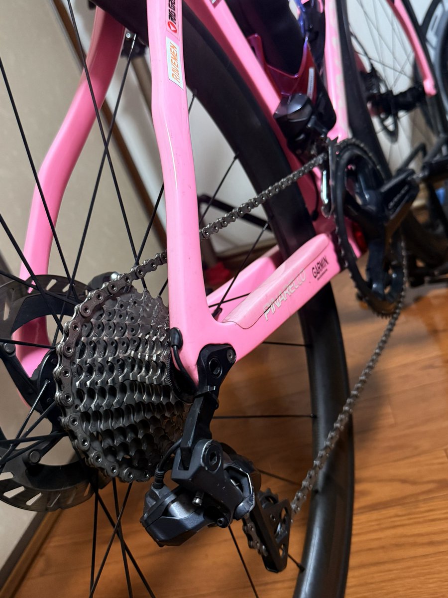 Shii9259Minoru's tweet photo. チェーン交換とスプロケットのクリーニング
をしたよ✨✨👍

#ロードバイク
#SHIMANO
#PINARELLO
#DOGMA
#F12
#DISC
#メンテナンス
#チェーン交換 https://t.co/Z7o6LoqHUD