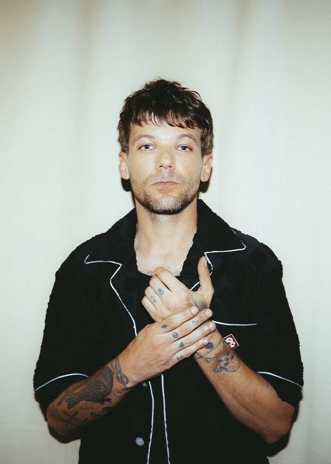 Louis Tomlinson Updates tweet media