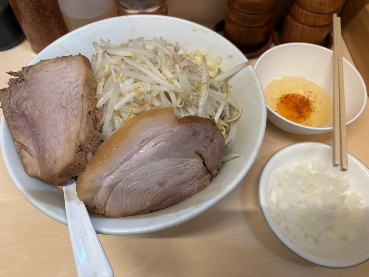 moshpit118's tweet photo. 大者

今年8回目の聖地巡礼。

汁なし
生卵、麺固め、タマネギ、ニンニク少し、油なし

所要時間43分 https://t.co/rUbgNnQ4NW