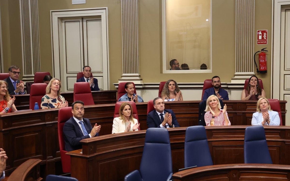 Parlamento Canarias tweet media