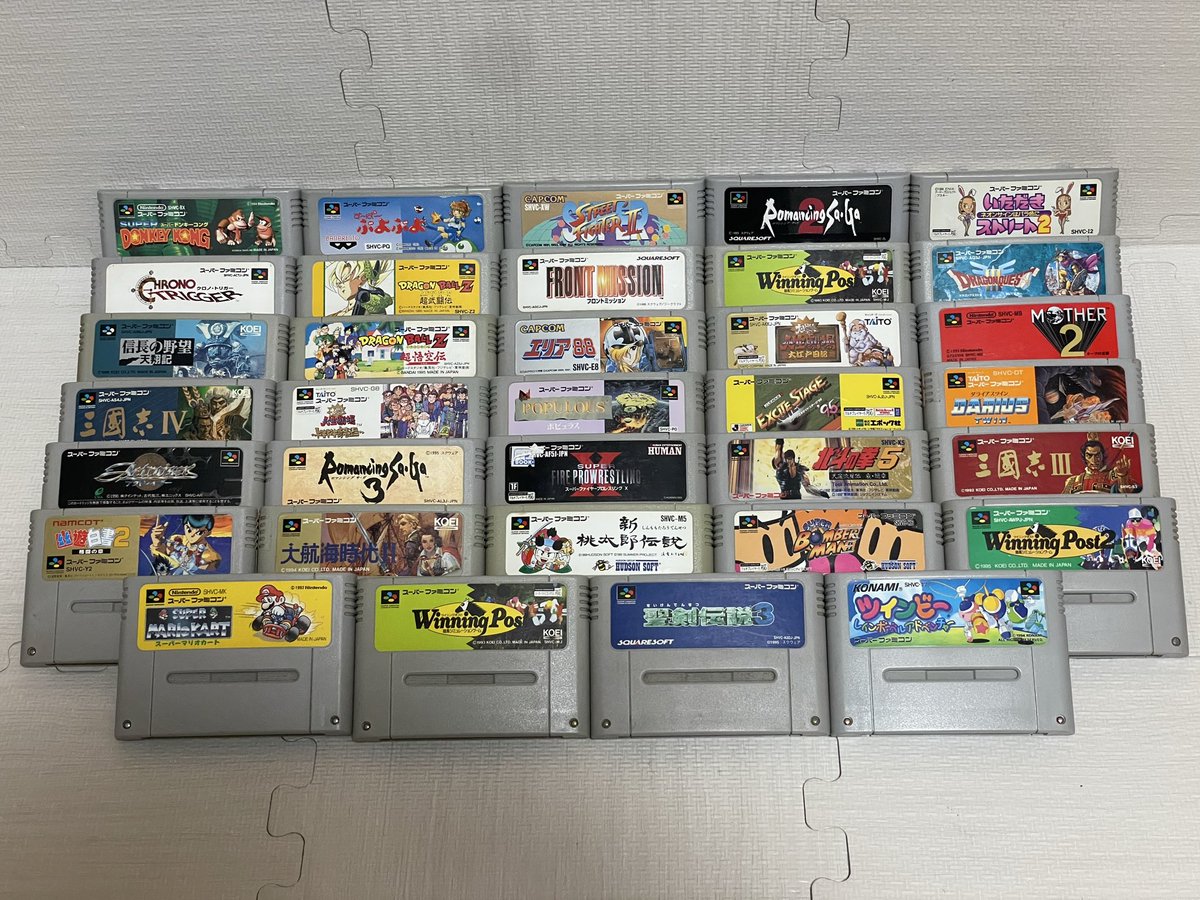 hfJ68451dasd's tweet photo. 8,000円でお譲りいただいたこちらの品々💁
少々高かったかなぁ❓🧐と思ってたけど、スーファミの裏見て、震えてる😱
#レトロゲーム
#スーファミ
#1CHIP
#勝ち組確定 https://t.co/x2kI3BxL5c