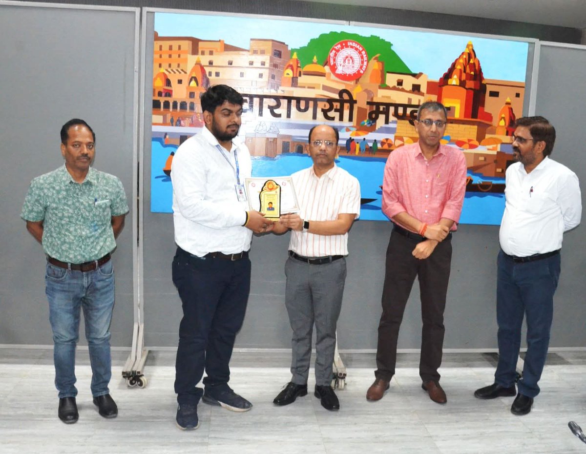 DRM Varanasi tweet media