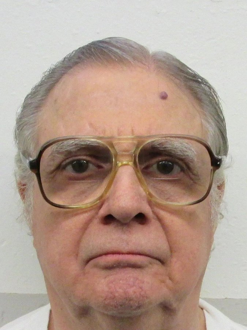 KarineOmry's tweet photo. I remember #ThomasArthur executed by the state of Alabama on May 26, 2017.
Governor Ivey denied him DNA testing that could have proved his innocence. Mr. Arthur spent 34 years on death row. He was 75 years old and posed no threat in prison.
#EndTheDeathPenalty https://t.co/tKrvVZnYR1