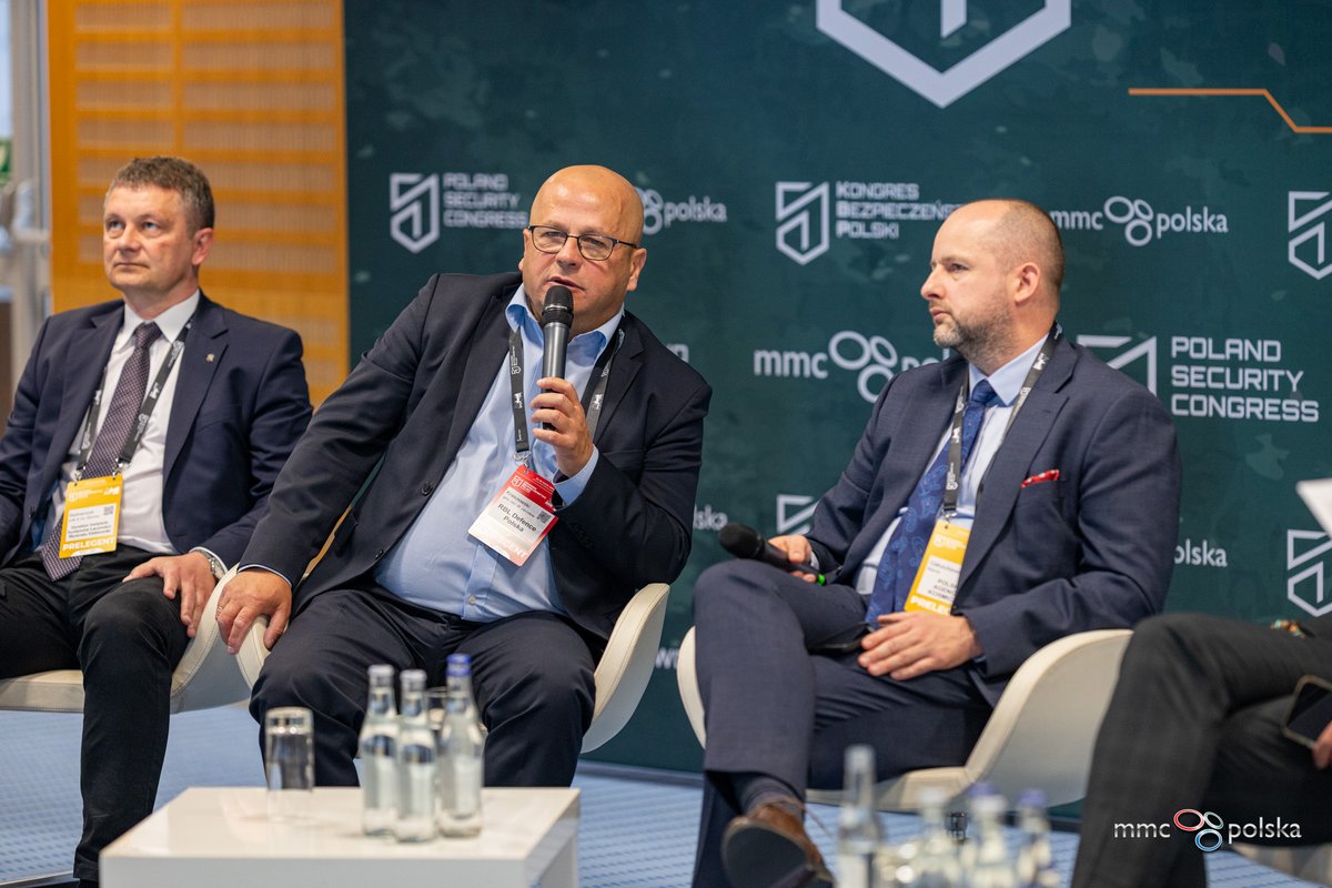 totalsecuritypl's tweet photo. W ramach drugiego dnia ścieżki Defence Horizon odbył się blok „Komunikacja satelitarna i łączność krytyczna”. 🛰️ https://t.co/G0H9eXFqbH
