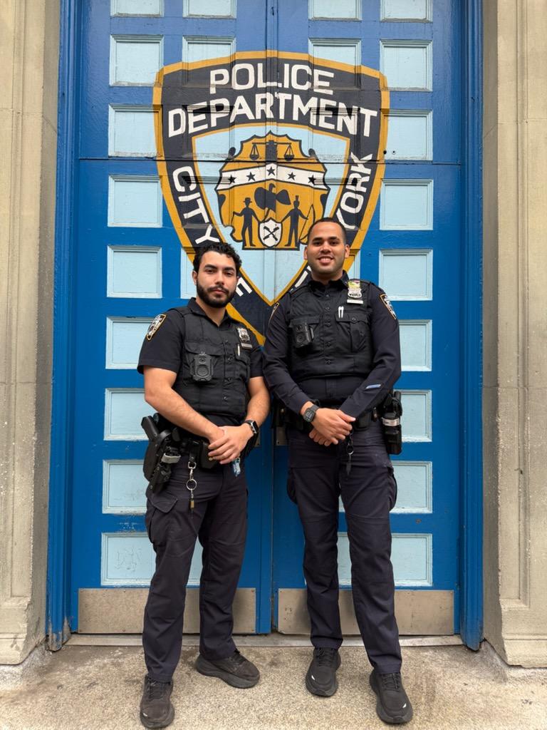NYPD1Pct's tweet photo. 👏Outstanding work by our officers! 

This past Friday, two of our officers responded to a critical 911 call and used their training to save an infant who was choking. Their quick thinking made all the difference. 
We’re happy to report the infant is doing well and recovering. https://t.co/I16kR1isNs