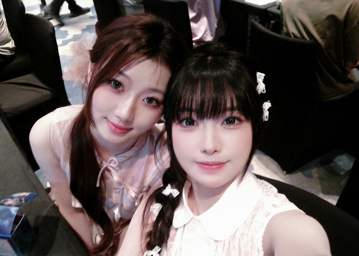 AFuFuLuo's tweet photo. 西西的安 https://t.co/qrRgwoXFHD
