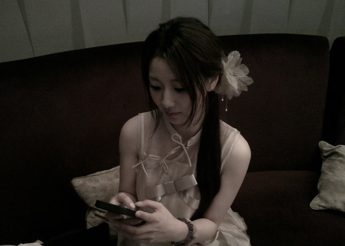 AFuFuLuo's tweet photo. 西西的安 https://t.co/qrRgwoXFHD