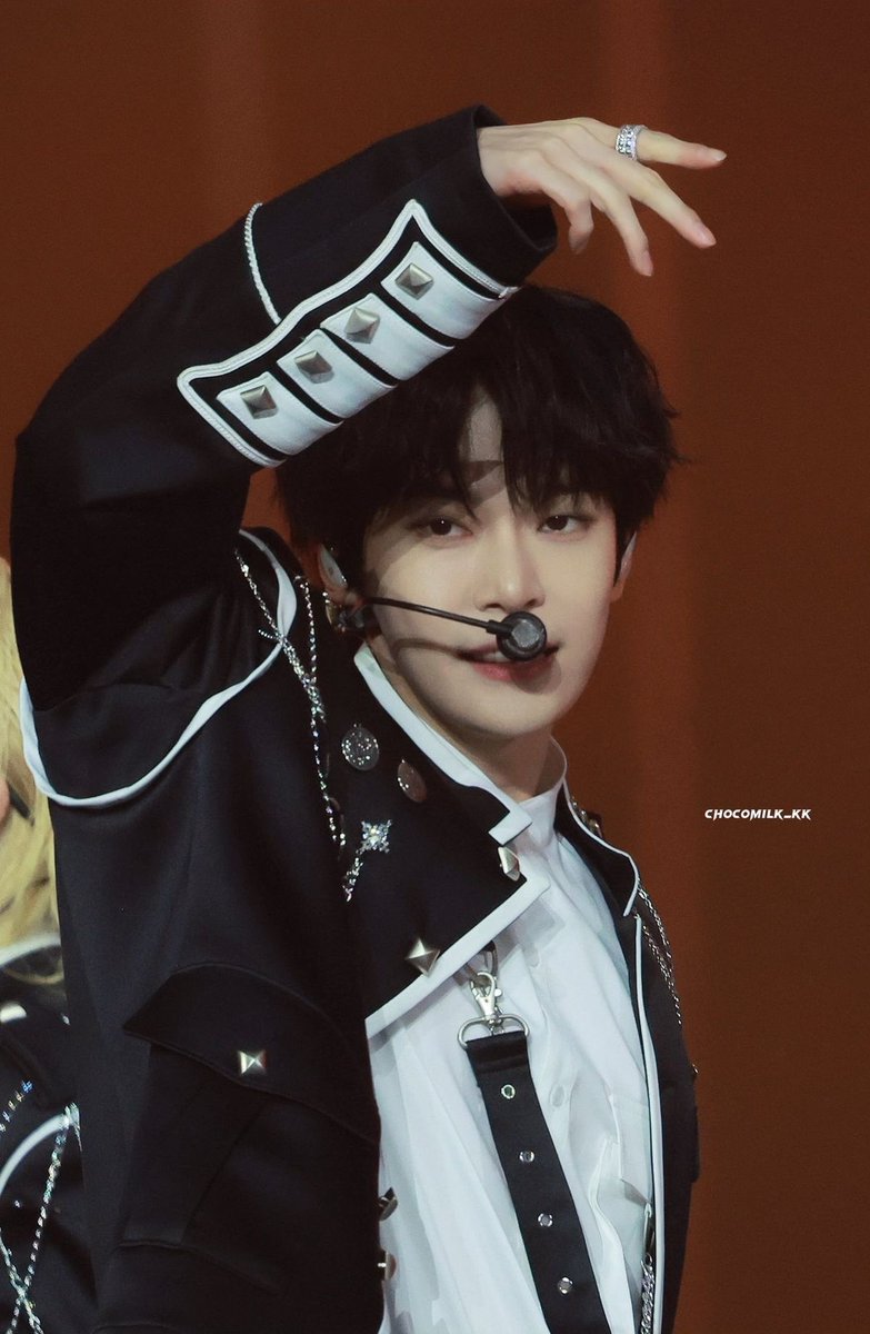 인다 tweet media