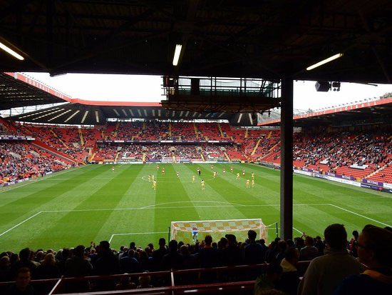 SuperSteCious's tweet photo. @CafcA3_ @ThatGuy28780245 @AW_CPFC A Charlton fan talking about attendances will never not be funny https://t.co/jFljFB9mip