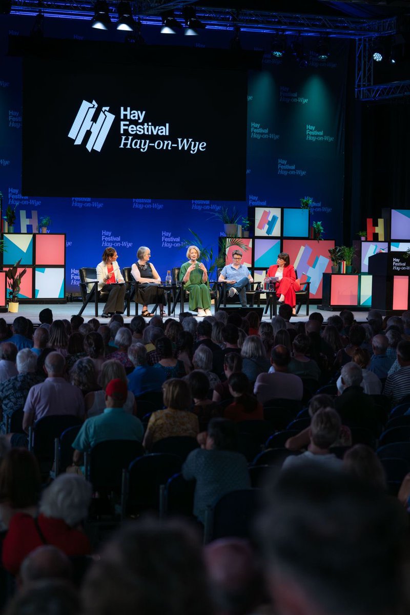 BethRigby's tweet photo. #ElectoralDysfunction hit Hay Festival! Great couple of days with @RuthDavidsonPC @HarrietHarman. Super panel with @JuliaGillard &amp; @BBCkatyaadler folllowed by a live pod record! Thanks to the lovely lot of you that came along &amp; thanks to @hayfestival &amp; Sam Hardwick for the pics https://t.co/hNUV6HEWZk