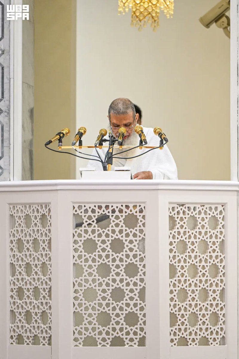 theholymosques's tweet photo. Pictures: Hajj Khutbah delivered by Sheikh Ali Al Hudaify at Masjid Namira, Arafat. 

#Hajj1447 https://t.co/ubZFOb3hIT