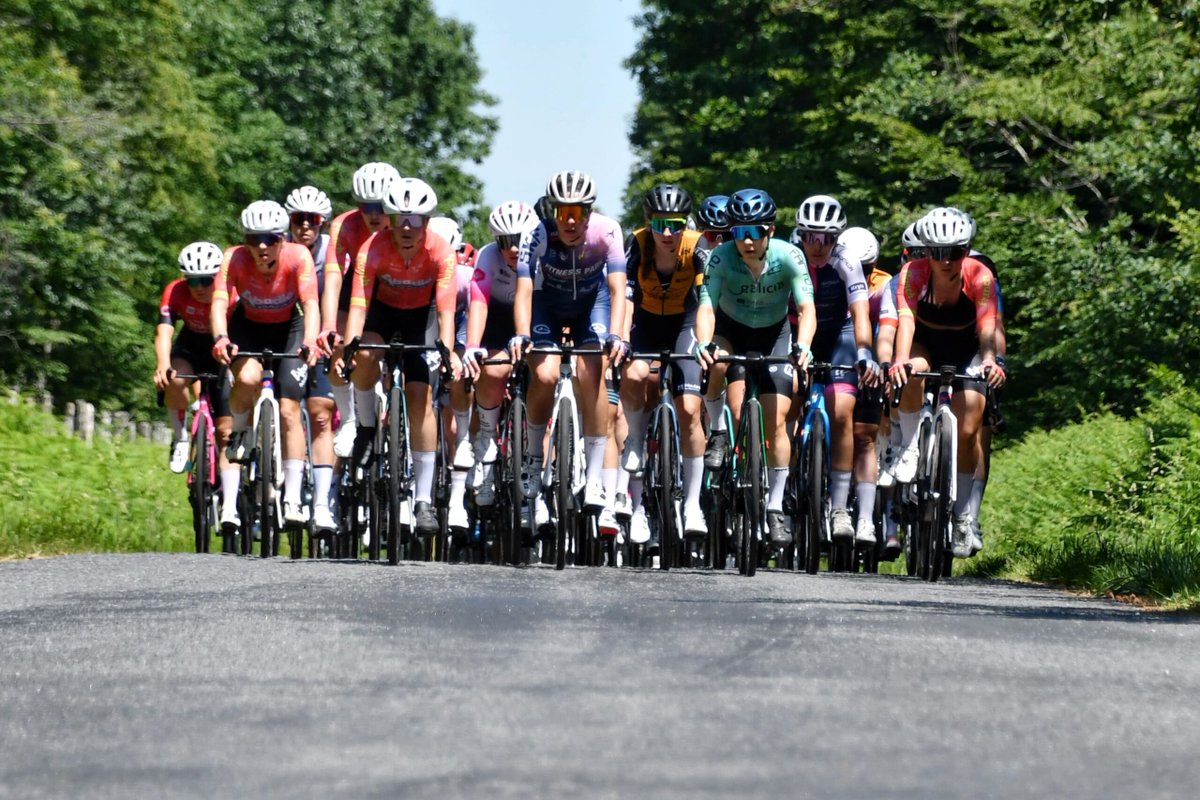 ActuCyclismeFem's tweet photo. 💐 La journée des premières pour Océane Mahé.

Organisé pour la première fois au niveau UCI par l'organisation du @tourdulimousin , le Tour du Haut Limousin Féminin se déroulait sur 123,4 Km autour de St Bonnet de Bellac. https://t.co/2eYxiy1qsZ