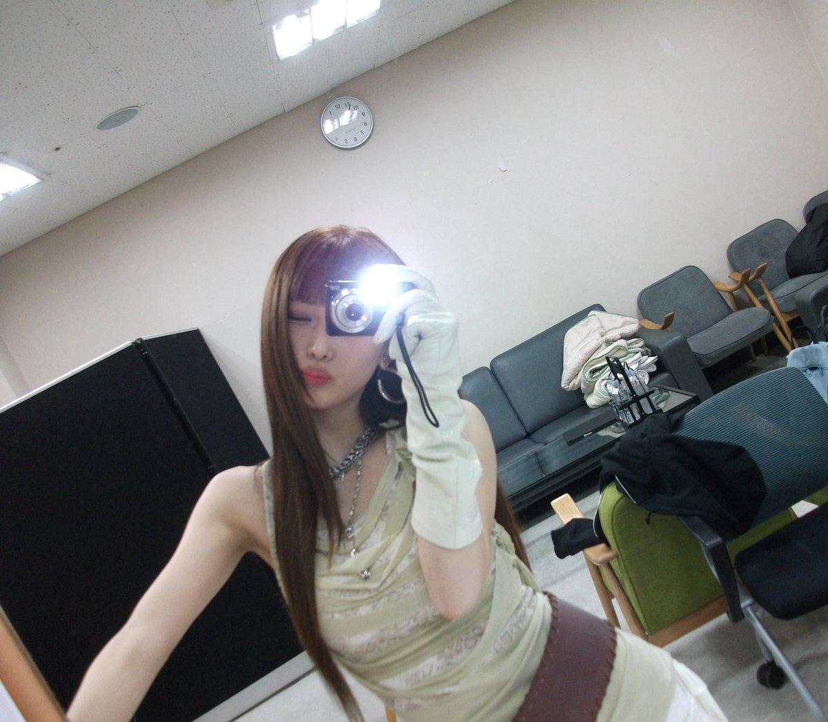 카니.. tweet media
