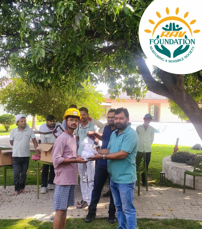 rav_foundation's tweet photo. Building spaces. Building awareness. 🧼✨

RAV Foundation organized a Personal Hygiene Awareness Session for construction workers at The River Castle, Naimisharanya — promoting healthier habits and community well-being. 🌿

#RAVFoundation #HealthAwareness #HealthyHabits https://t.co/nsgvj2RzxH