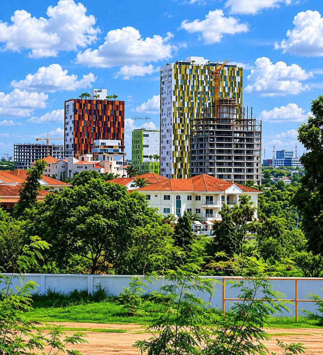 zoomafrika1's tweet photo. Beautiful Accra, Ghana 🇬🇭 https://t.co/KRqOZ7esFx